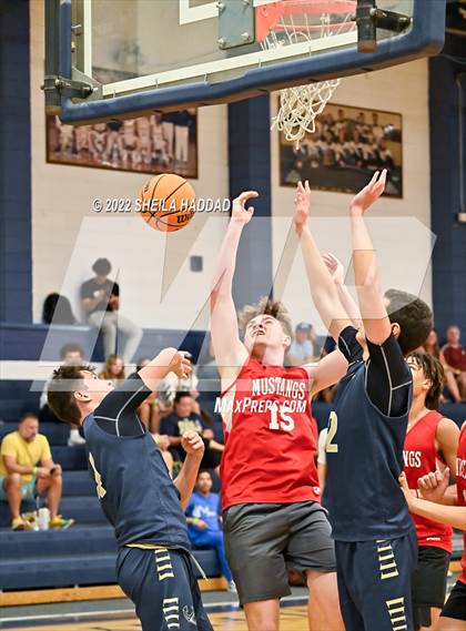 Thumbnail 3 in Northside Christian vs Admiral Farragut  (The Hoop Vibe) photogallery.