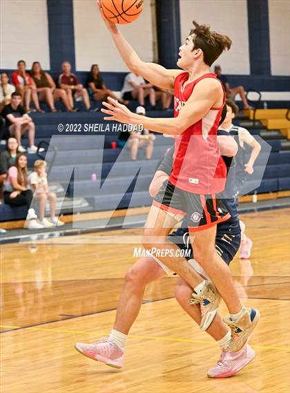 Thumbnail 1 in Northside Christian vs Admiral Farragut  (The Hoop Vibe) photogallery.