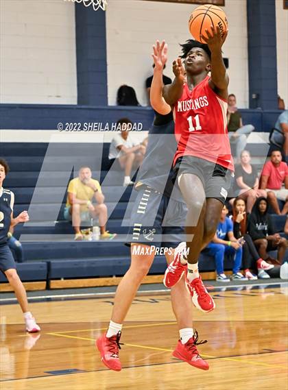 Thumbnail 2 in Northside Christian vs Admiral Farragut  (The Hoop Vibe) photogallery.