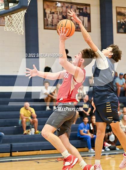 Thumbnail 2 in Northside Christian vs Admiral Farragut  (The Hoop Vibe) photogallery.