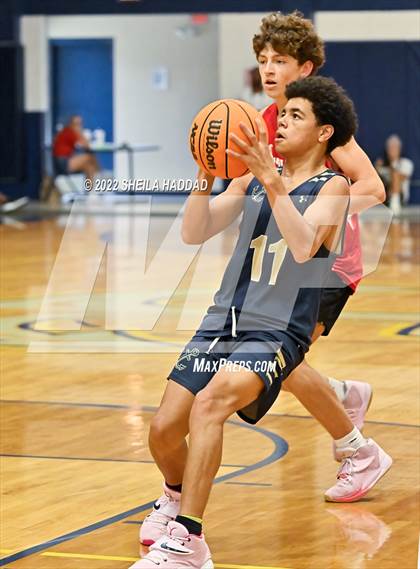Thumbnail 3 in Northside Christian vs Admiral Farragut  (The Hoop Vibe) photogallery.