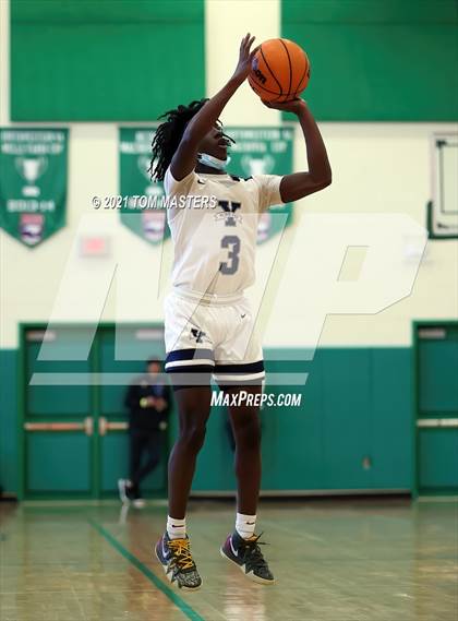 Thumbnail 3 in Providence Day @ York Prep photogallery.