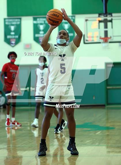 Thumbnail 3 in Providence Day @ York Prep photogallery.