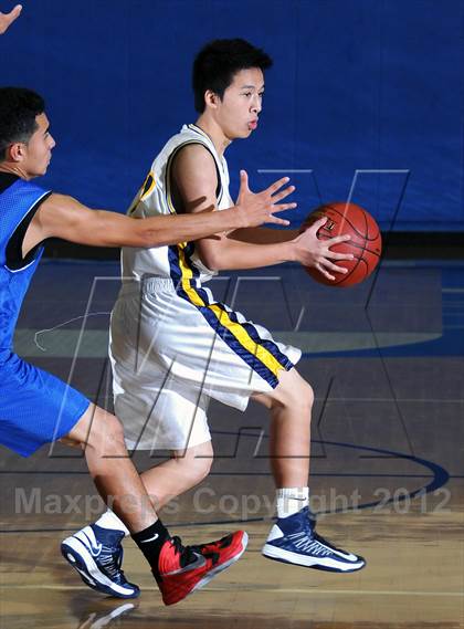 Thumbnail 2 in Alhambra vs San Gabriel (San Marino Tournament) photogallery.