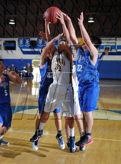 Thumbnail 3 in Alhambra vs San Gabriel (San Marino Tournament) photogallery.