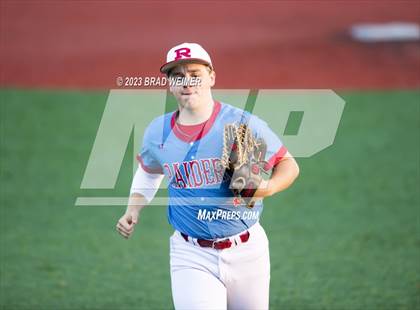Thumbnail 2 in E.D. White vs Archbishop Rummel (Mike Miley Stadium) photogallery.