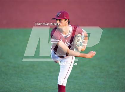 Thumbnail 3 in E.D. White vs Archbishop Rummel (Mike Miley Stadium) photogallery.