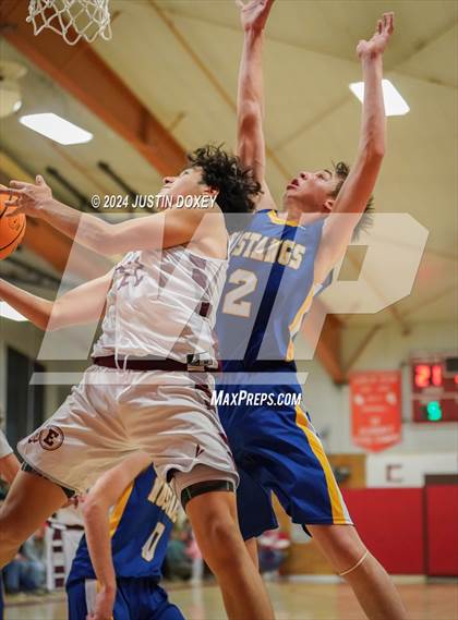 Thumbnail 1 in Lund vs. Elko  photogallery.