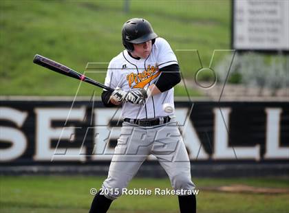 Thumbnail 2 in Crandall vs. Spring Hill (UIL 4A Region 2 Area Playoff) photogallery.