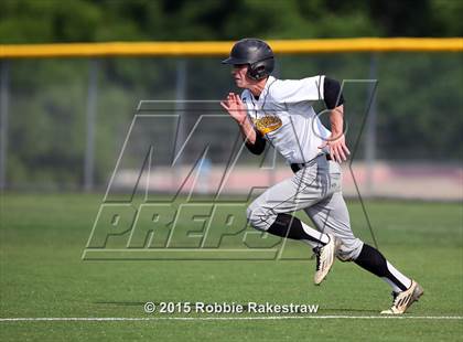 Thumbnail 3 in Crandall vs. Spring Hill (UIL 4A Region 2 Area Playoff) photogallery.