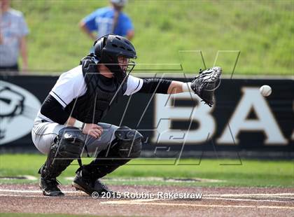 Thumbnail 3 in Crandall vs. Spring Hill (UIL 4A Region 2 Area Playoff) photogallery.