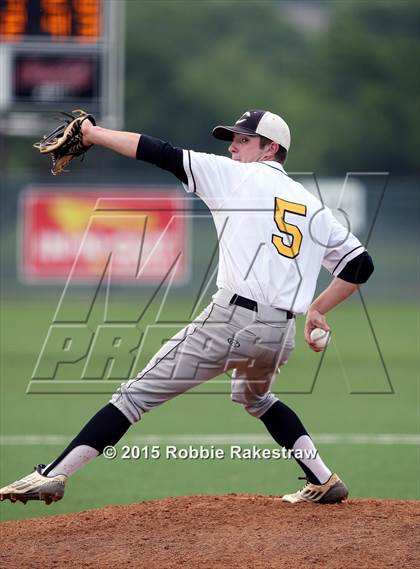 Thumbnail 3 in Crandall vs. Spring Hill (UIL 4A Region 2 Area Playoff) photogallery.