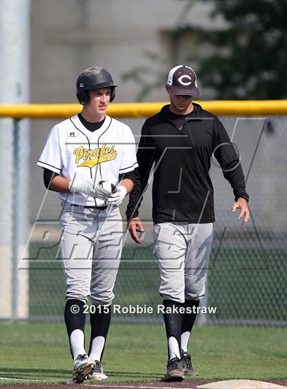 Thumbnail 3 in Crandall vs. Spring Hill (UIL 4A Region 2 Area Playoff) photogallery.