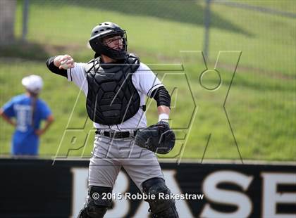 Thumbnail 1 in Crandall vs. Spring Hill (UIL 4A Region 2 Area Playoff) photogallery.