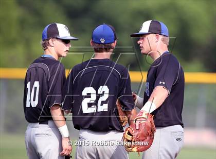 Thumbnail 2 in Crandall vs. Spring Hill (UIL 4A Region 2 Area Playoff) photogallery.