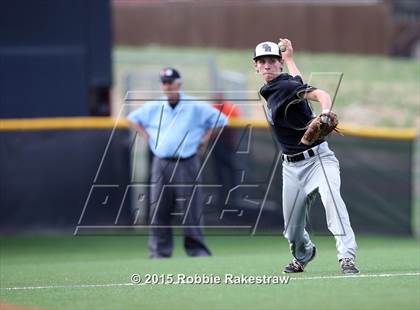 Thumbnail 2 in Crandall vs. Spring Hill (UIL 4A Region 2 Area Playoff) photogallery.