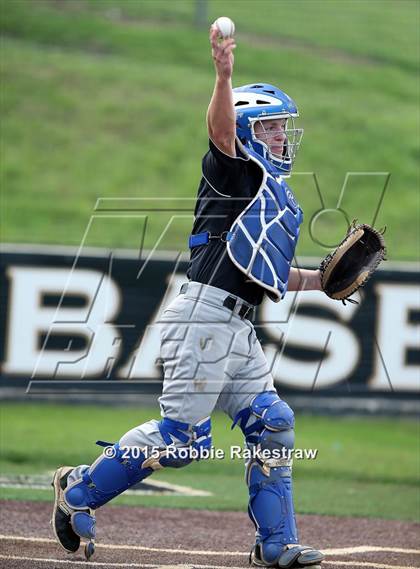 Thumbnail 3 in Crandall vs. Spring Hill (UIL 4A Region 2 Area Playoff) photogallery.