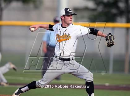 Thumbnail 1 in Crandall vs. Spring Hill (UIL 4A Region 2 Area Playoff) photogallery.