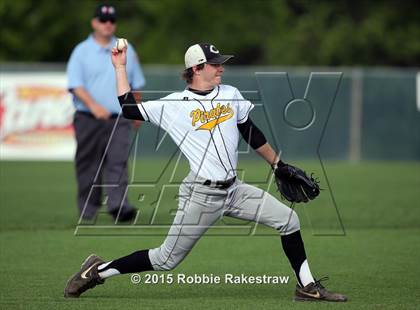 Thumbnail 3 in Crandall vs. Spring Hill (UIL 4A Region 2 Area Playoff) photogallery.