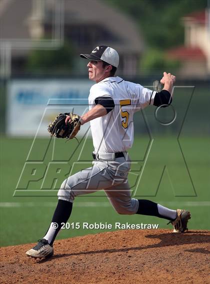 Thumbnail 2 in Crandall vs. Spring Hill (UIL 4A Region 2 Area Playoff) photogallery.