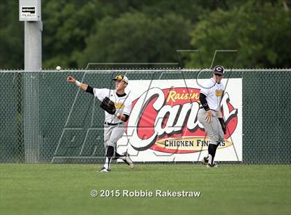 Thumbnail 3 in Crandall vs. Spring Hill (UIL 4A Region 2 Area Playoff) photogallery.