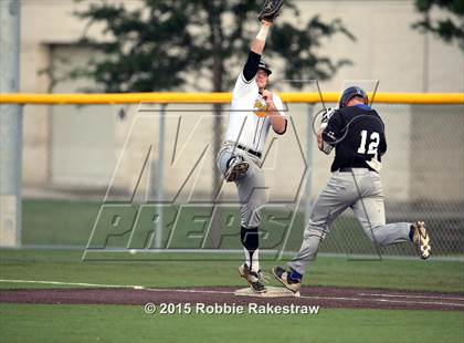 Thumbnail 3 in Crandall vs. Spring Hill (UIL 4A Region 2 Area Playoff) photogallery.