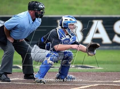 Thumbnail 1 in Crandall vs. Spring Hill (UIL 4A Region 2 Area Playoff) photogallery.