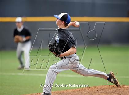 Thumbnail 1 in Crandall vs. Spring Hill (UIL 4A Region 2 Area Playoff) photogallery.