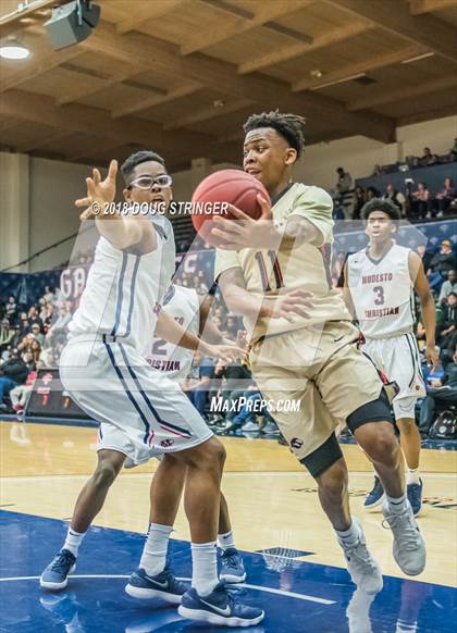 Thumbnail 2 in Modesto Christian vs. Salesian College Preparatory (MLK Classic at St. Mary's College) photogallery.