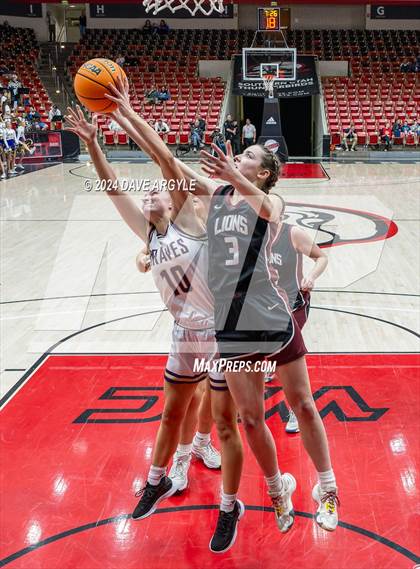 Thumbnail 3 in North Summit vs. Intermountain Christian (UHSAA 2A Quarterfinal) photogallery.