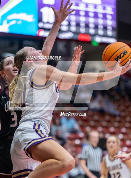 Thumbnail 3 in North Summit vs. Intermountain Christian (UHSAA 2A Quarterfinal) photogallery.
