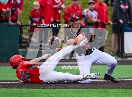 Thumbnail 1 in Edwardsville vs. Mundelein (IHSA 4A State Finals) photogallery.