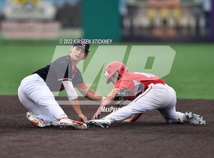 Thumbnail 2 in Edwardsville vs. Mundelein (IHSA 4A State Finals) photogallery.