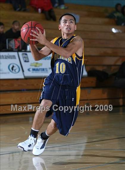 Thumbnail 3 in Inderkum vs. Vallejo (Huskey Classic) photogallery.