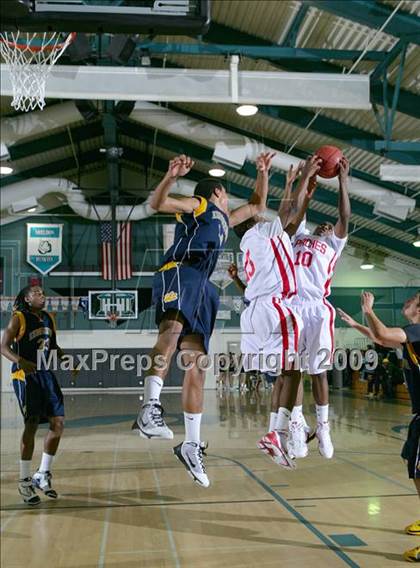 Thumbnail 2 in Inderkum vs. Vallejo (Huskey Classic) photogallery.