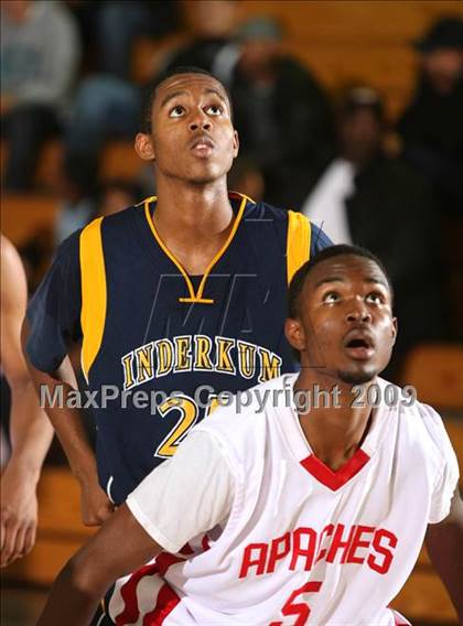 Thumbnail 2 in Inderkum vs. Vallejo (Huskey Classic) photogallery.