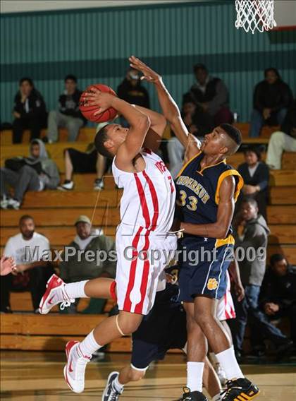 Thumbnail 3 in Inderkum vs. Vallejo (Huskey Classic) photogallery.