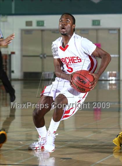 Thumbnail 2 in Inderkum vs. Vallejo (Huskey Classic) photogallery.