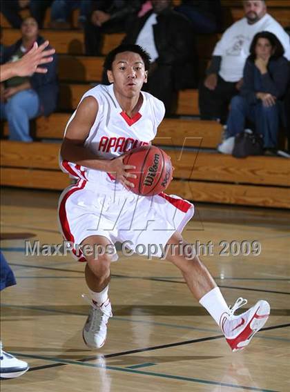 Thumbnail 3 in Inderkum vs. Vallejo (Huskey Classic) photogallery.