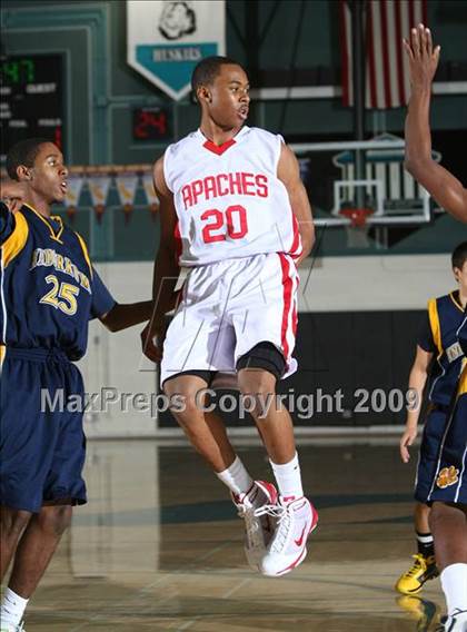 Thumbnail 3 in Inderkum vs. Vallejo (Huskey Classic) photogallery.