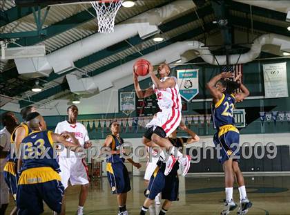 Thumbnail 3 in Inderkum vs. Vallejo (Huskey Classic) photogallery.
