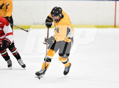 Thumbnail 3 in Cheshire vs. Trumbull (Milford Holiday Jamboree) photogallery.