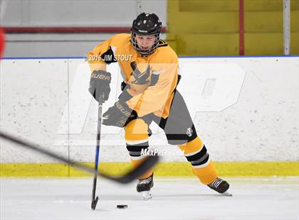 Thumbnail 2 in Cheshire vs. Trumbull (Milford Holiday Jamboree) photogallery.