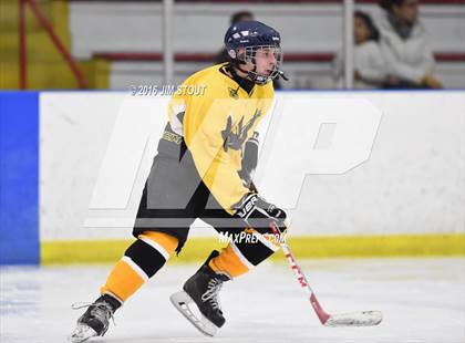 Thumbnail 2 in Cheshire vs. Trumbull (Milford Holiday Jamboree) photogallery.