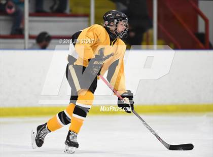Thumbnail 3 in Cheshire vs. Trumbull (Milford Holiday Jamboree) photogallery.