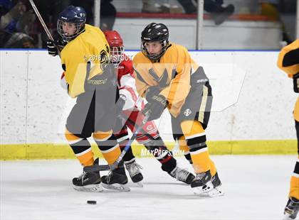 Thumbnail 1 in Cheshire vs. Trumbull (Milford Holiday Jamboree) photogallery.