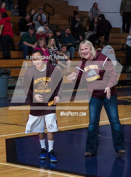 Thumbnail 2 in Butte Valley vs. Hayfork (CIF NS D7 Final) photogallery.