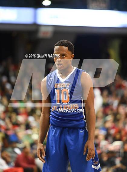 Thumbnail 2 in Curie vs. East St. Louis (Chicago Elite Classic) photogallery.