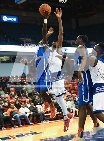 Thumbnail 1 in Curie vs. East St. Louis (Chicago Elite Classic) photogallery.