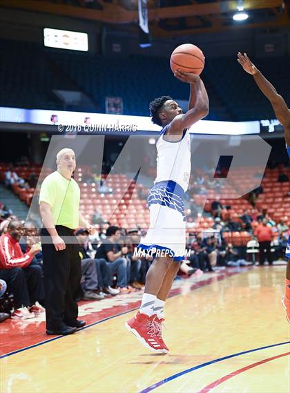 Thumbnail 1 in Curie vs. East St. Louis (Chicago Elite Classic) photogallery.
